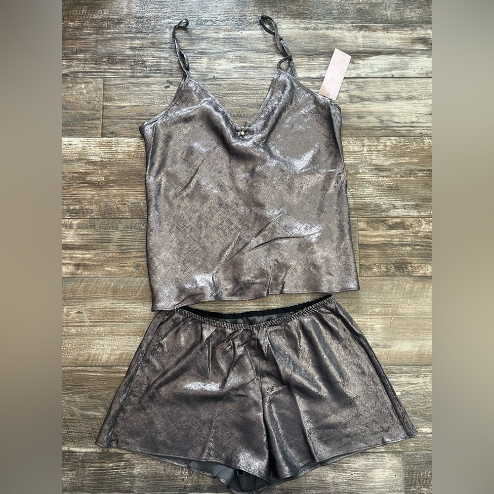 Linea Donetella Women's Satin Sleepwear Set in Silver